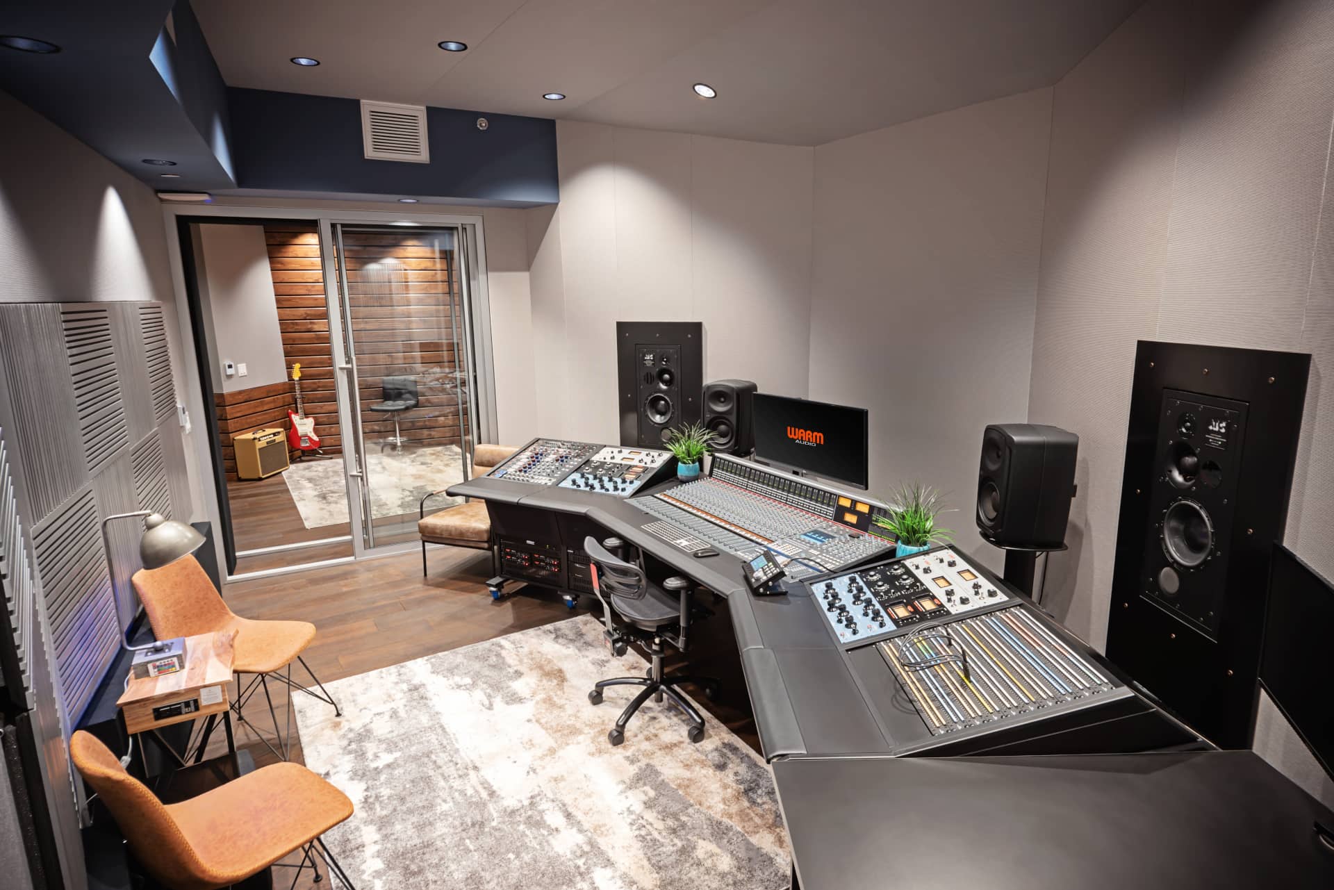 Warm Audio 宣布面向公众开放的Warm Studios录音棚 新闻 传新科技有限公司