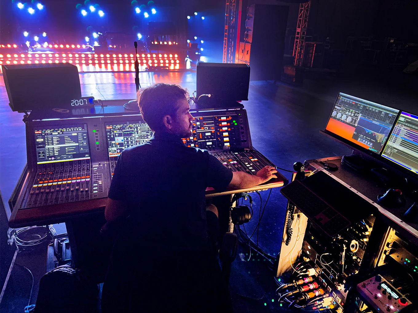 How Miranda Lambert’s FOH Engineer Shapes Perfect Live Sound with ...