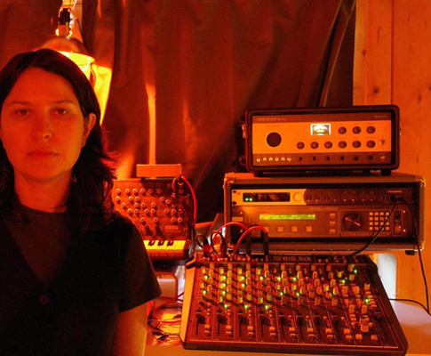 SSL BiG SiX 为 Stella Mozgawa 打造理想音效与创作灵感