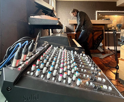 SSL BiG SiX｜大奖配乐组合 Toydrum，深度解析影视作曲、写歌与录制全流程