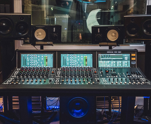 SSL ORACLE 调音台落地 Arch Audio，完成美国首次 Future Analogue 实录项目